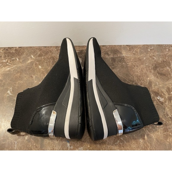 Michael Kors Womens Skyler Black Knit Stretch Wedge Bootie Travel Moonboot 7M - Picture 10 of 16